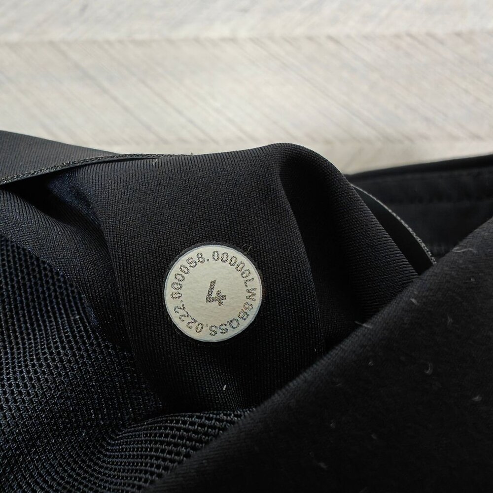 Lululemon Base Pace High-Rise Crop Leggings 17" Black Size 4 - Picture 8 of 8